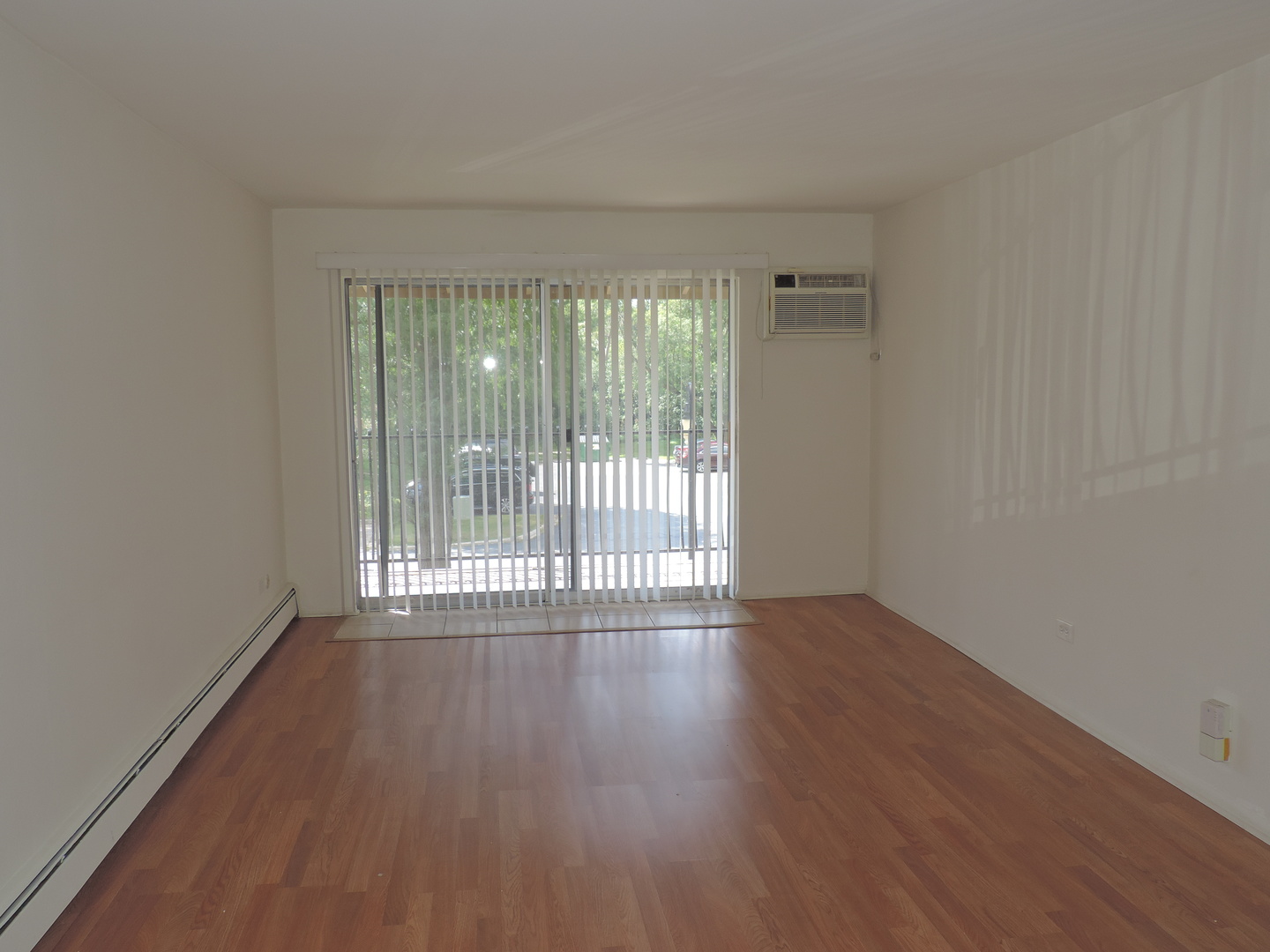 9S025 Lake Drive #10A-203, Willowbrook, IL 60527