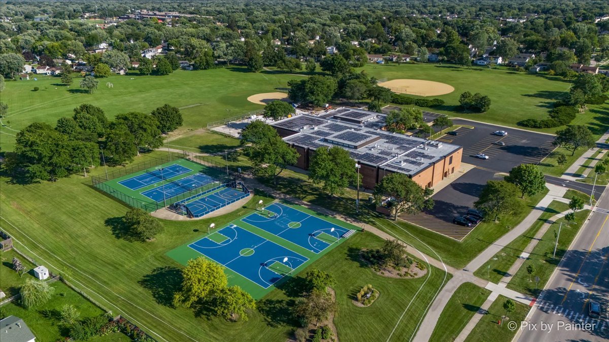 501 Argyll Lane, Schaumburg, IL 60194