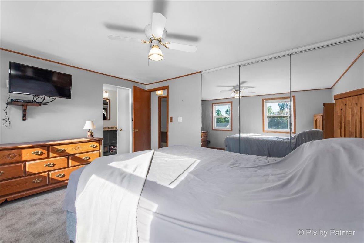 501 Argyll Lane, Schaumburg, IL 60194