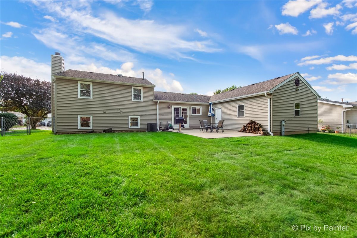 501 Argyll Lane, Schaumburg, IL 60194