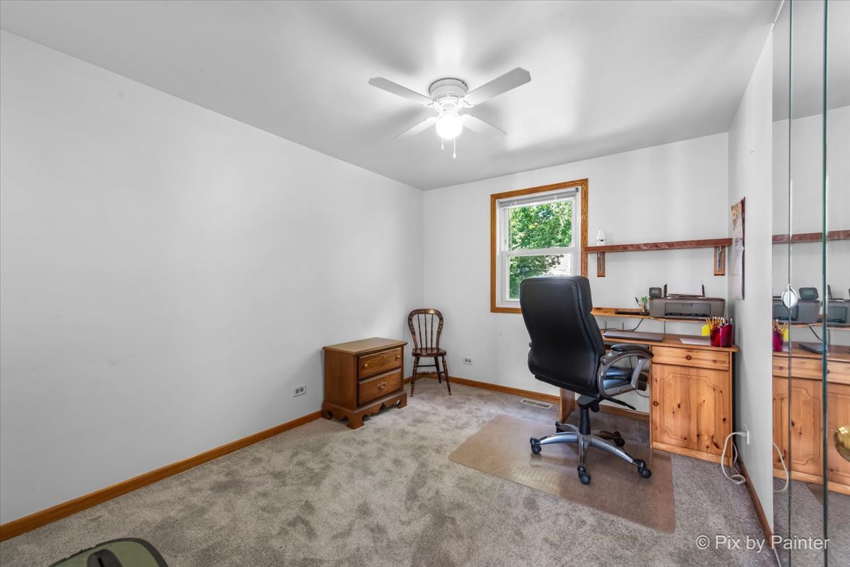 501 Argyll Lane, Schaumburg, IL 60194