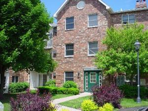 4312 W Shamrock Lane #1C, McHenry, IL 60050