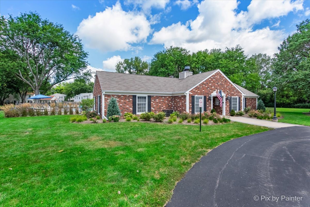 60 Forest Lane, Cary, IL 60013