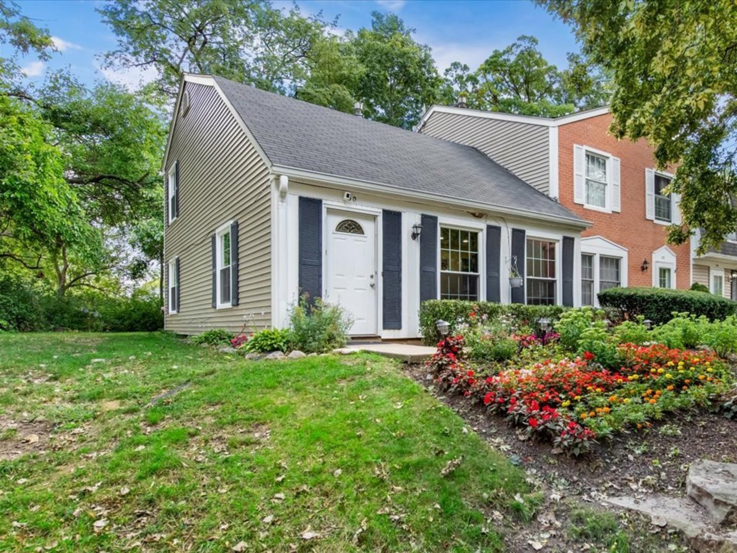 60 Forest Lane, Cary, IL 60013