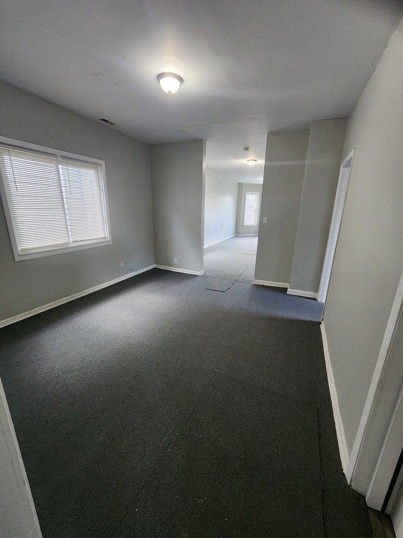 8825 S Exchange Avenue, Chicago, IL 60617