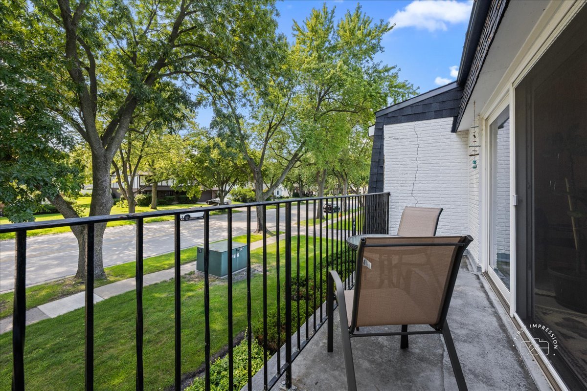 1125 Royal Saint George Drive #208, Naperville, IL 60563