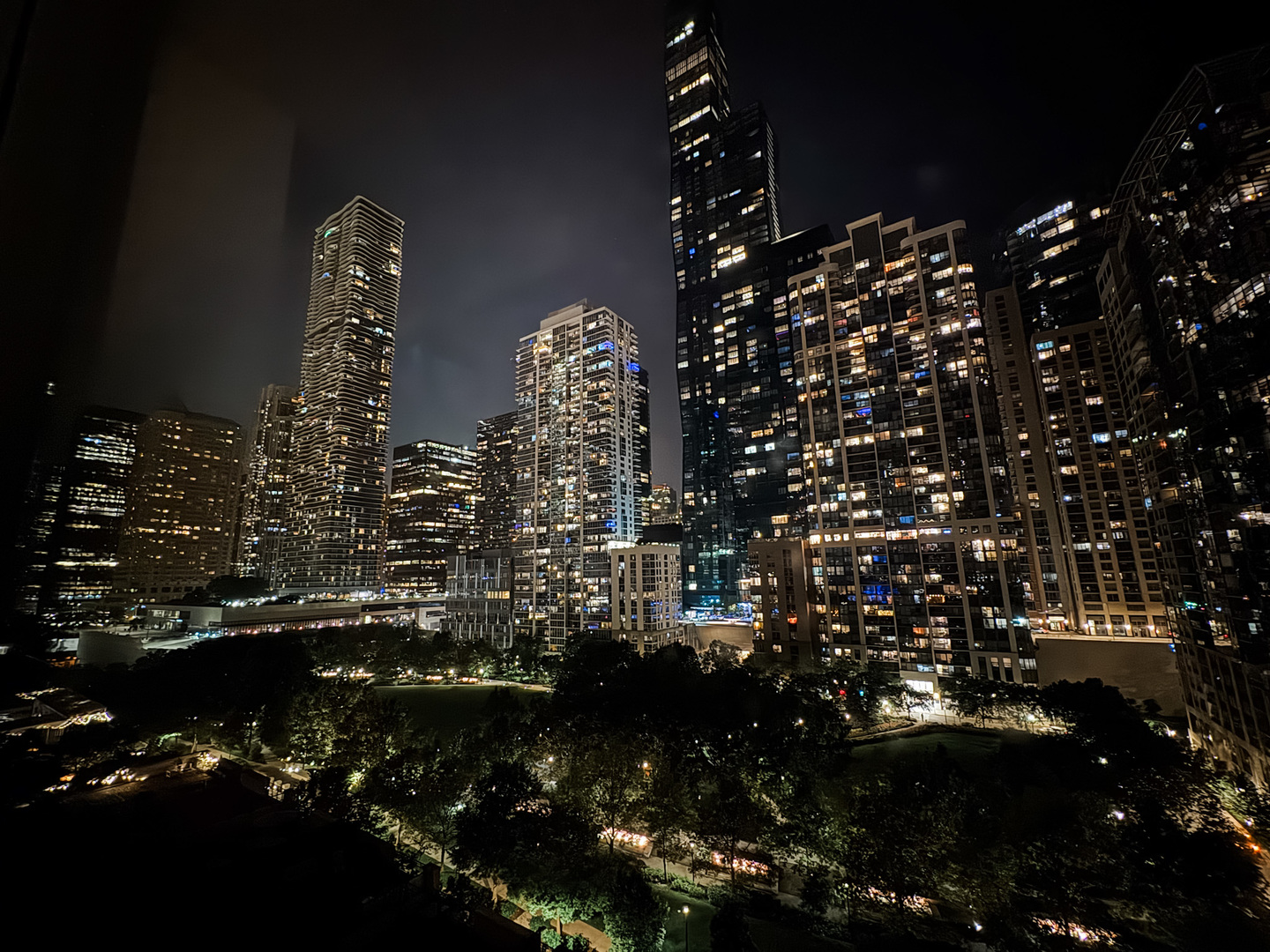 400 E Randolph Street #1229, Chicago, IL 60601