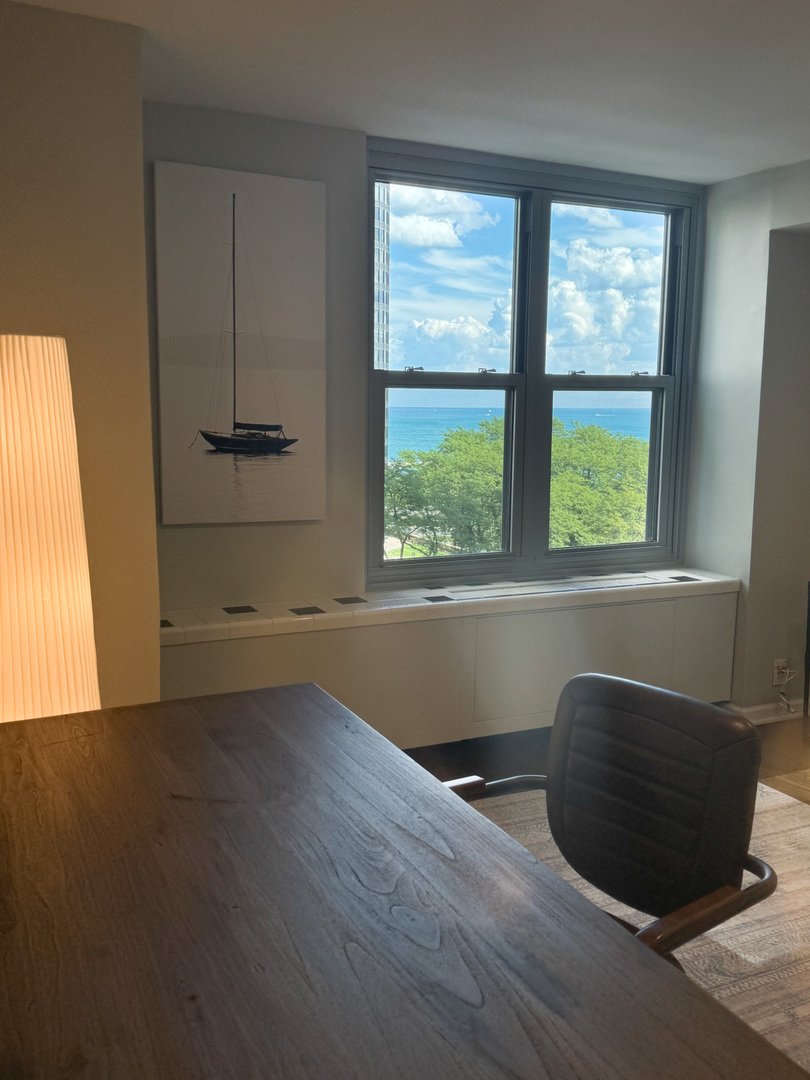 400 E Randolph Street #1229, Chicago, IL 60601