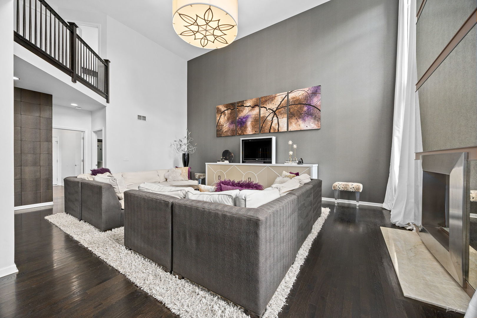 1950 Elmore Avenue, Downers Grove, IL 60515