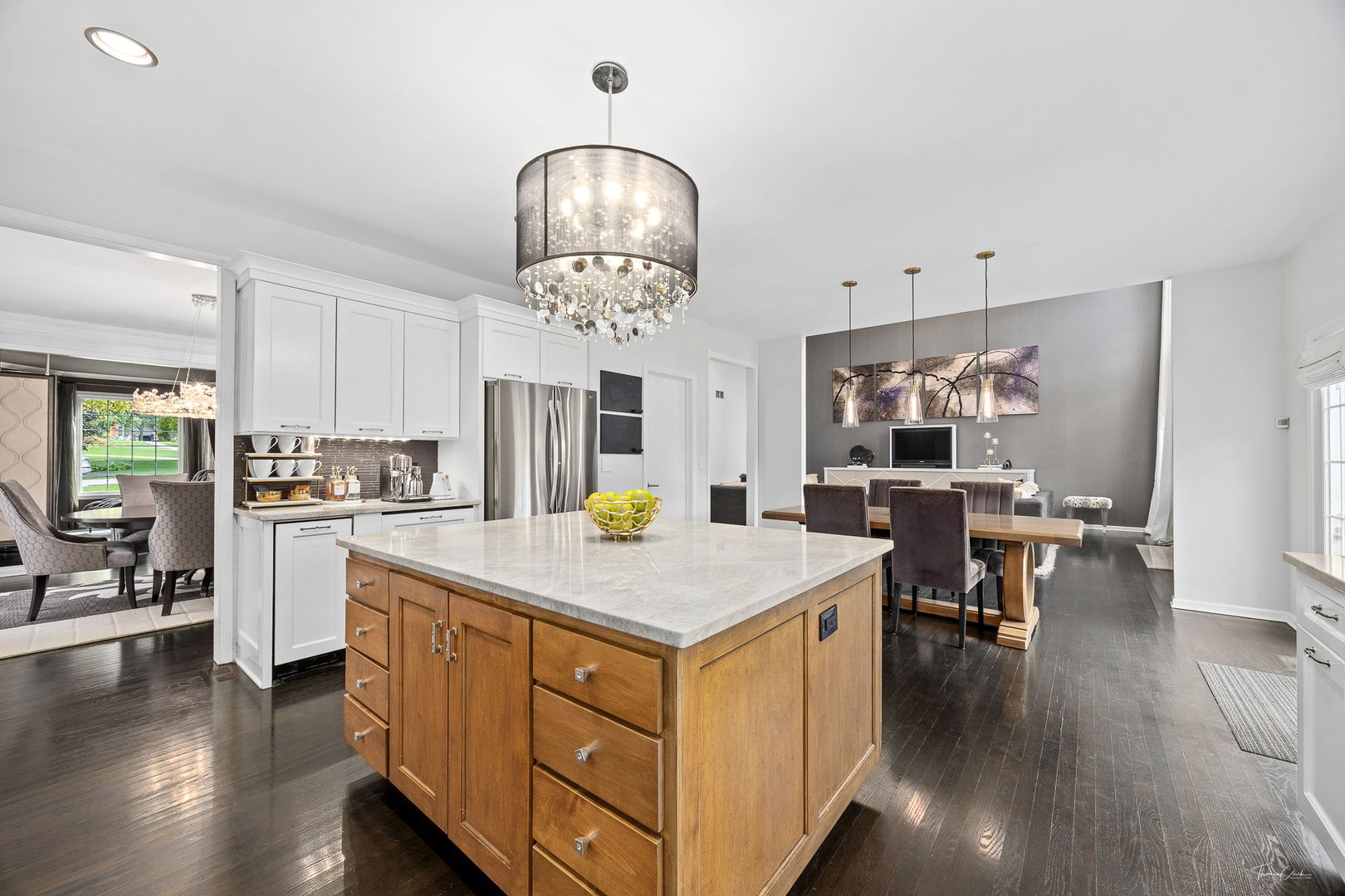 1950 Elmore Avenue, Downers Grove, IL 60515