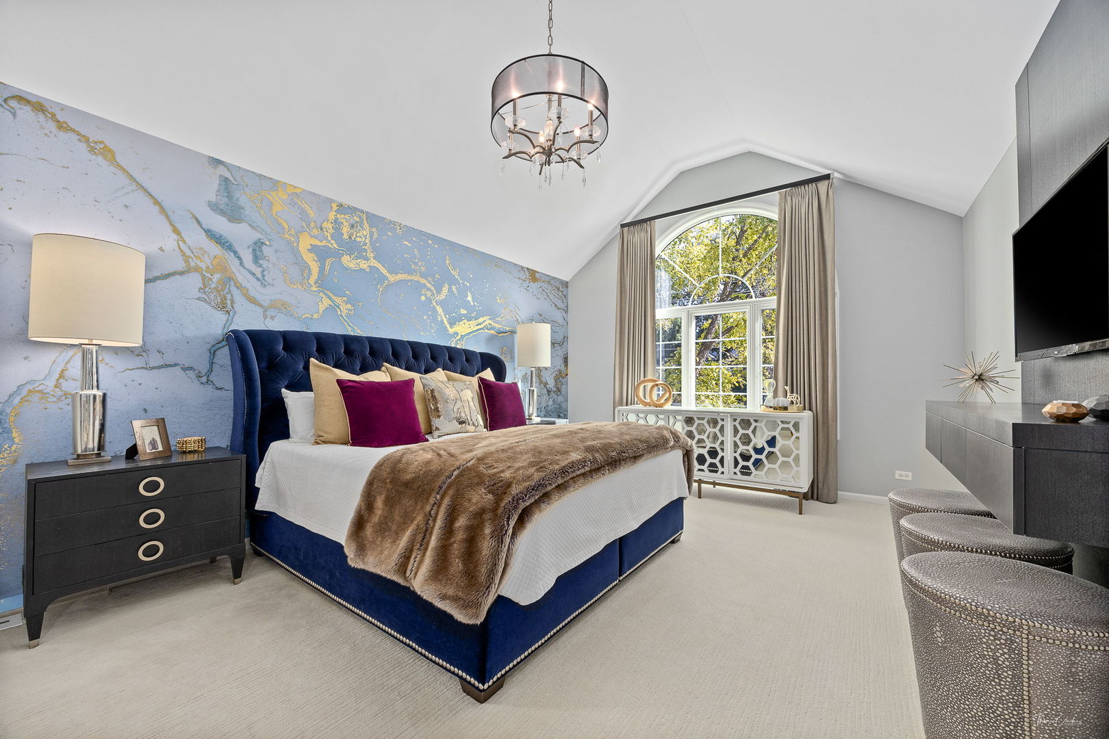 1950 Elmore Avenue, Downers Grove, IL 60515