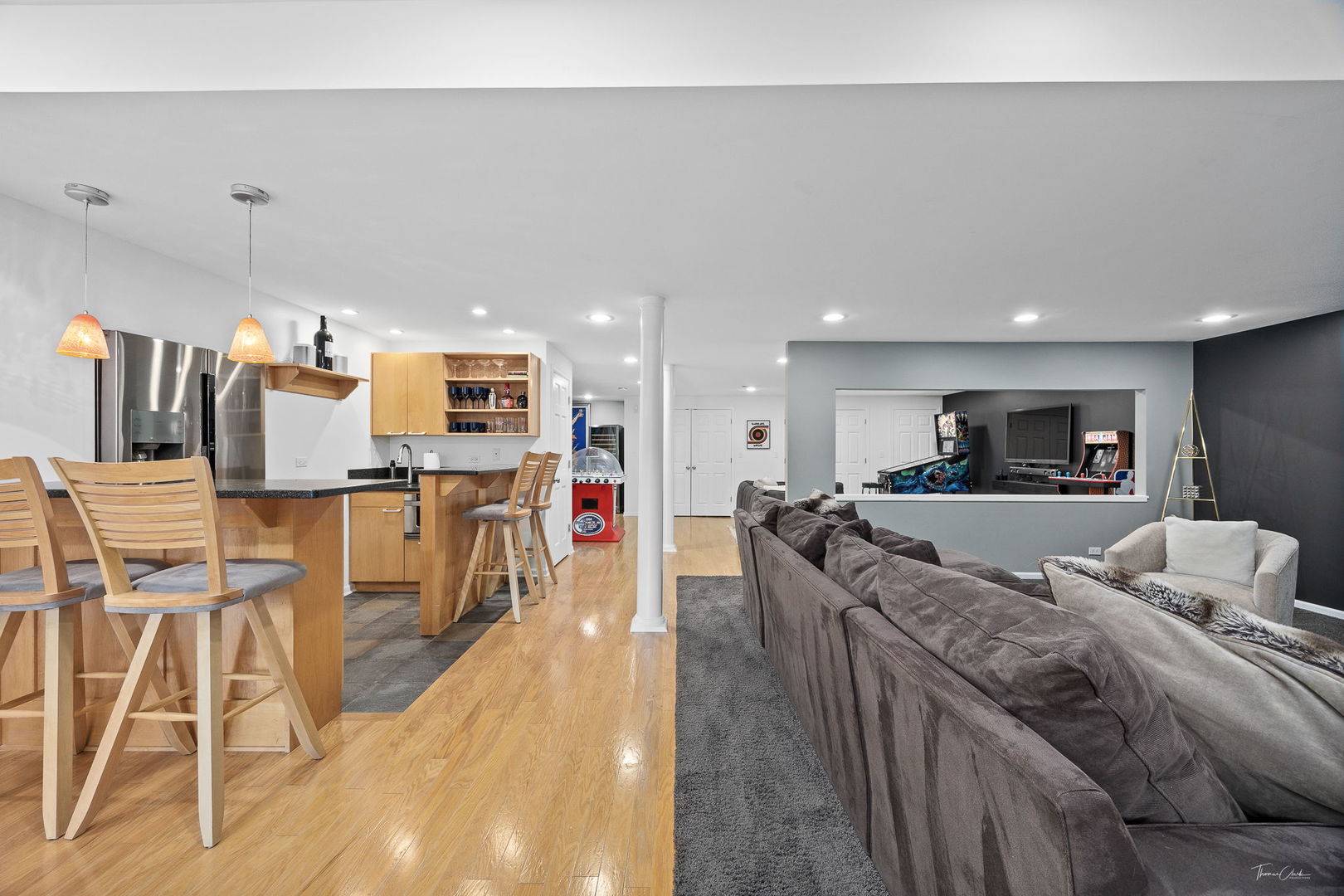 1950 Elmore Avenue, Downers Grove, IL 60515