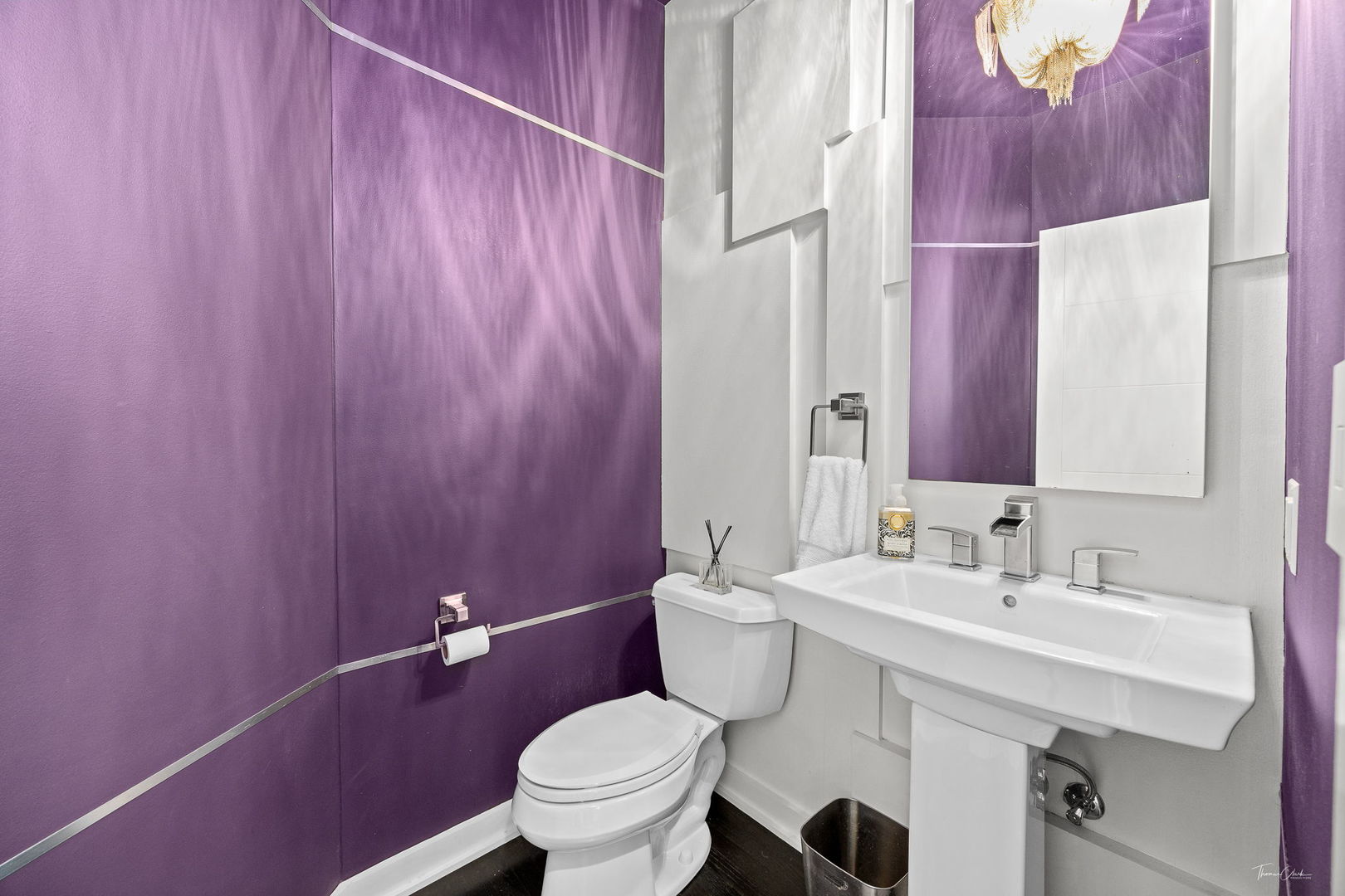 1950 Elmore Avenue, Downers Grove, IL 60515