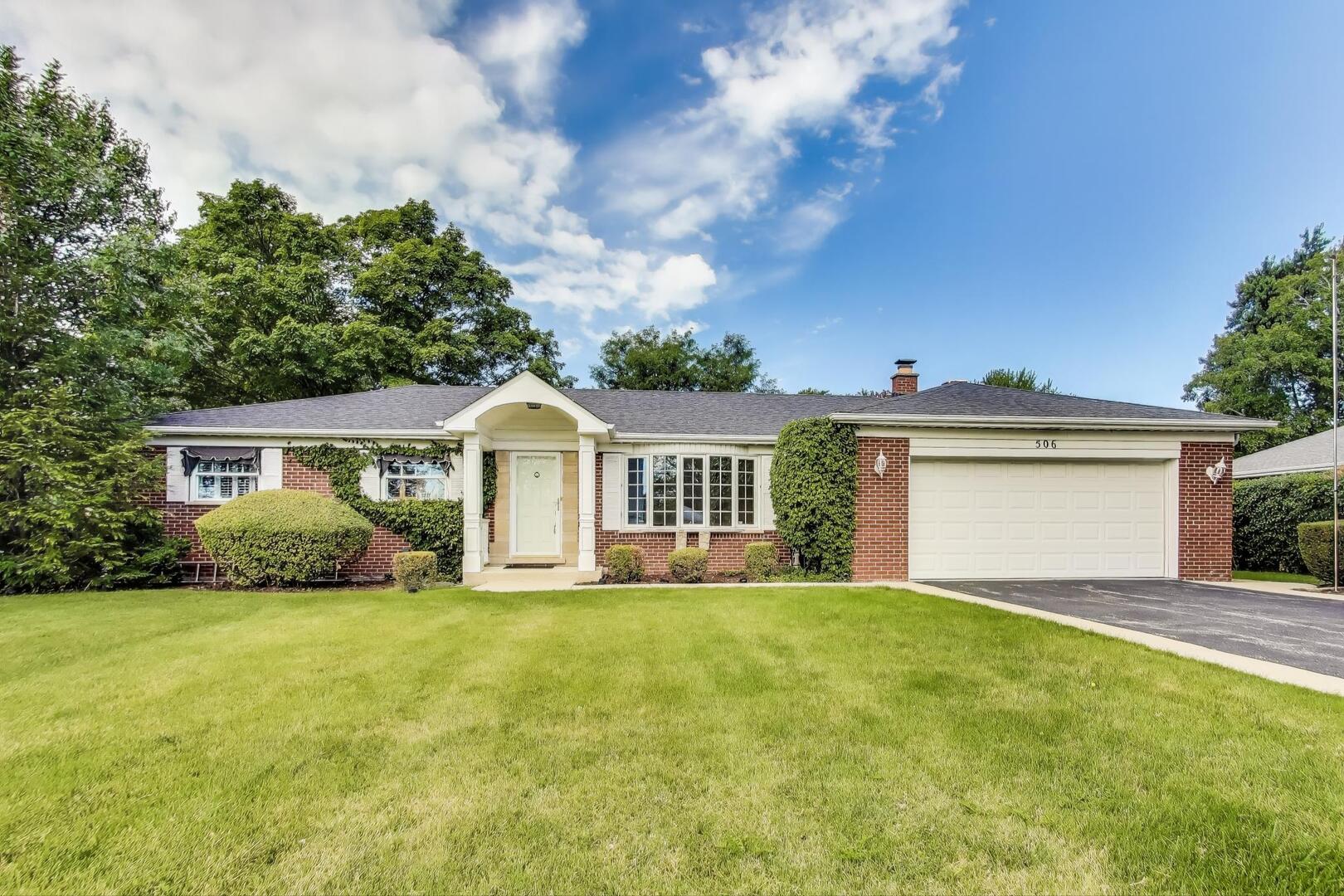 506 S Busse Road, Mount Prospect, IL 60056