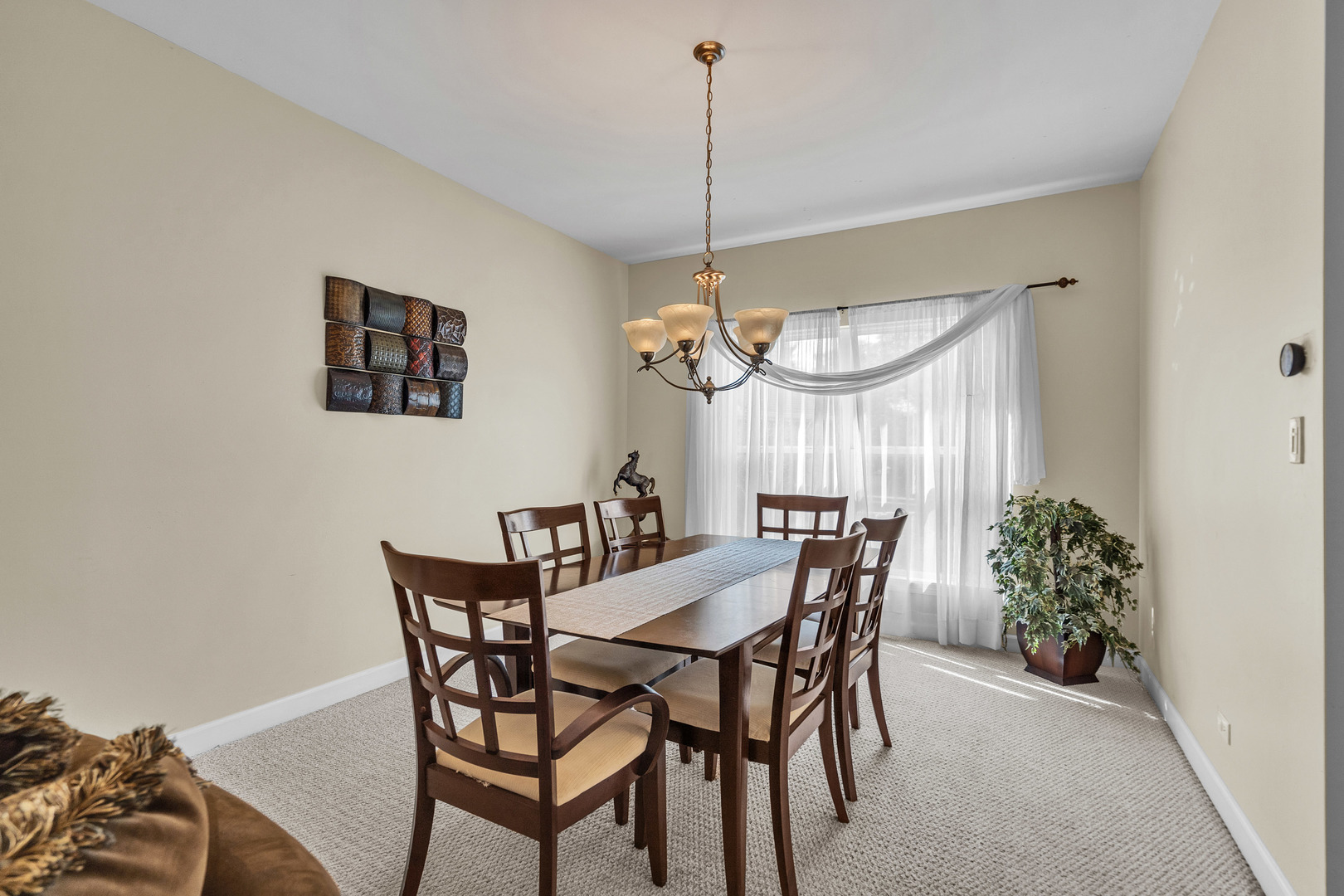 240 HEARTHSTONE Drive, Bartlett, IL 60103