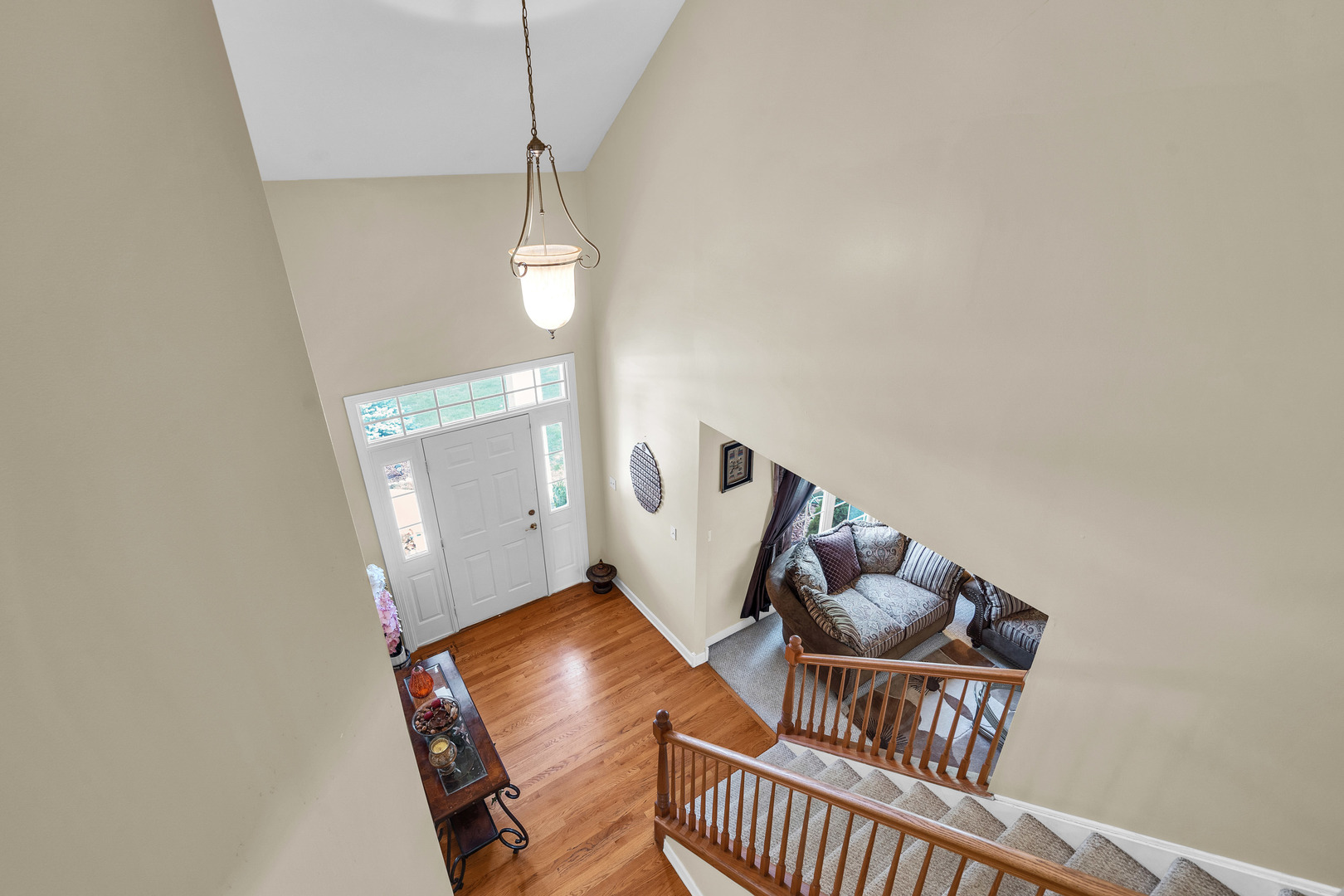 240 HEARTHSTONE Drive, Bartlett, IL 60103