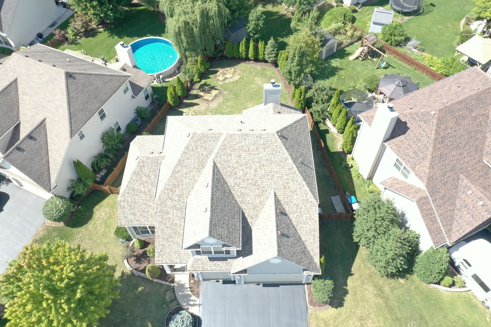 240 HEARTHSTONE Drive, Bartlett, IL 60103