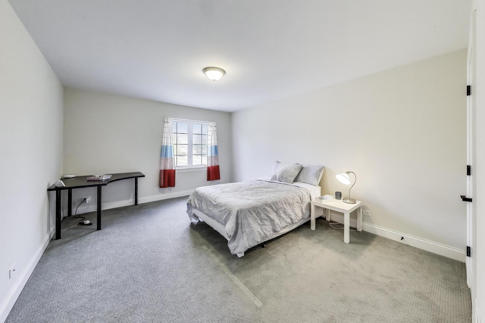 355 W FIRST Avenue, Elmhurst, IL 60126