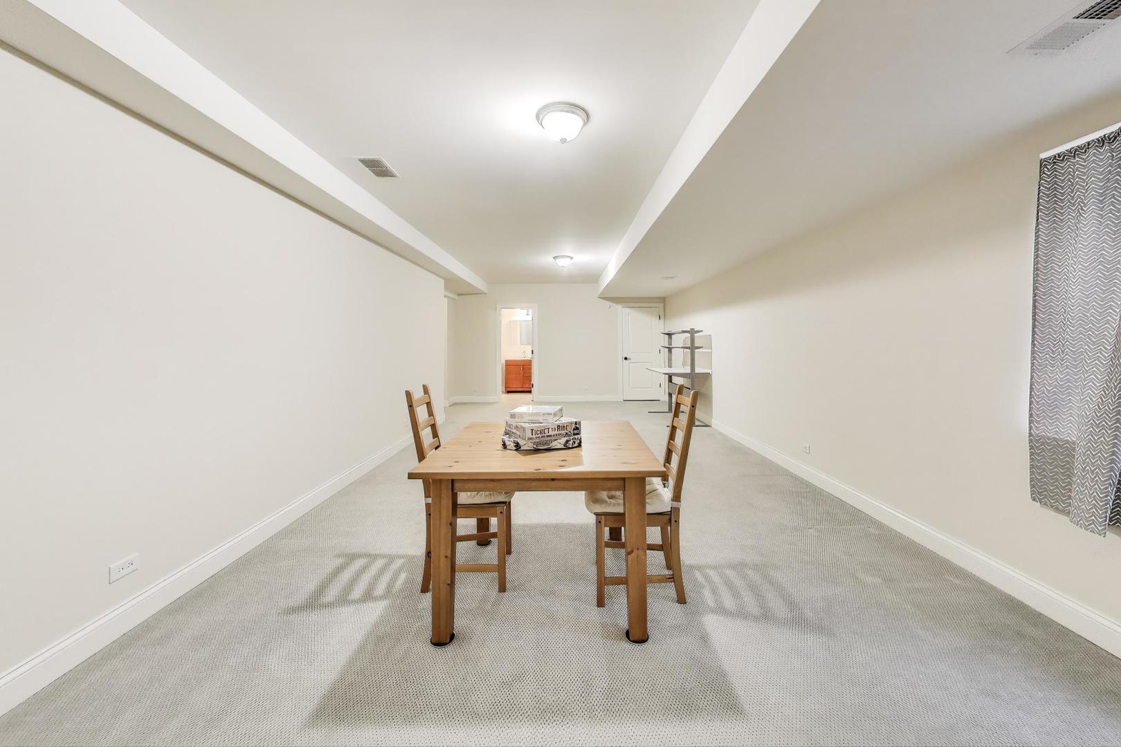 355 W FIRST Avenue, Elmhurst, IL 60126