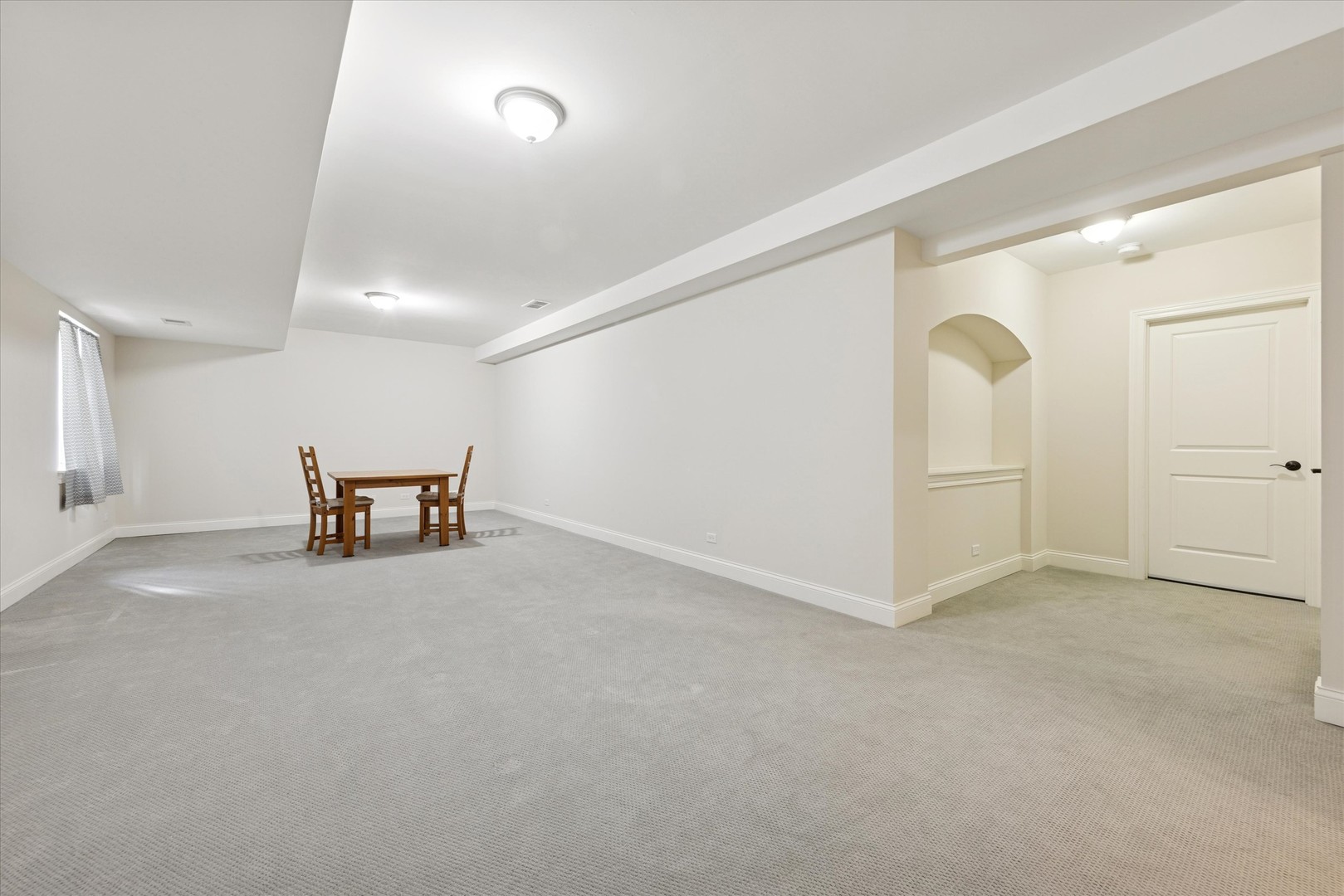 355 W FIRST Avenue, Elmhurst, IL 60126