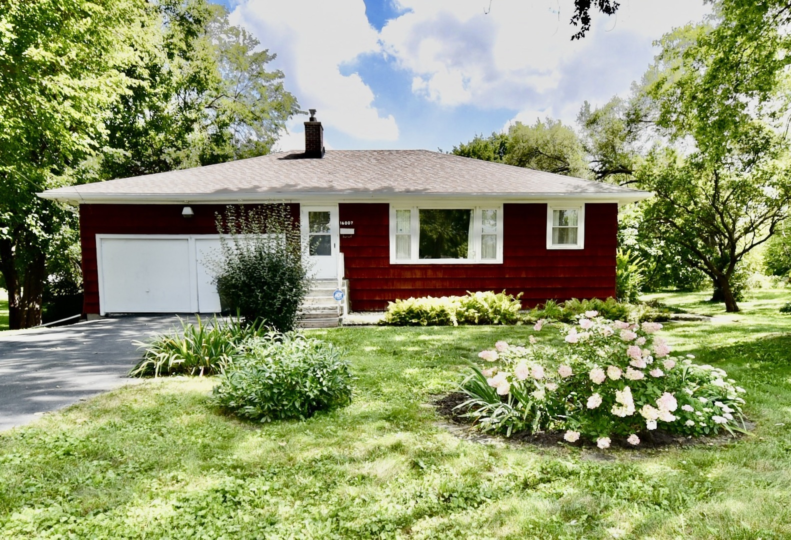 16007 Cottage Grove Avenue, South Holland, IL 60473