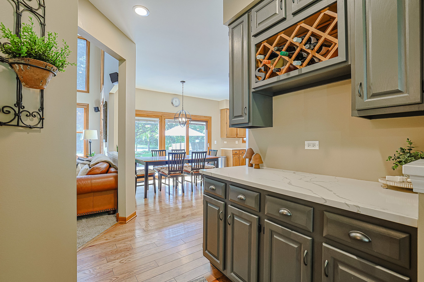 1205 Alexandra Boulevard, Crystal Lake, IL 60014