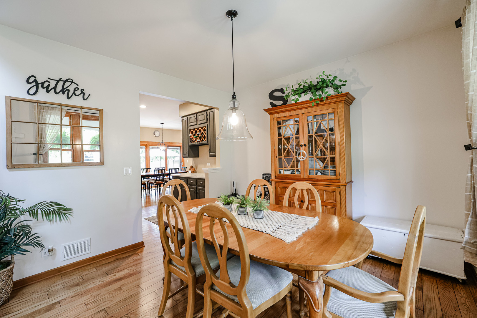 1205 Alexandra Boulevard, Crystal Lake, IL 60014