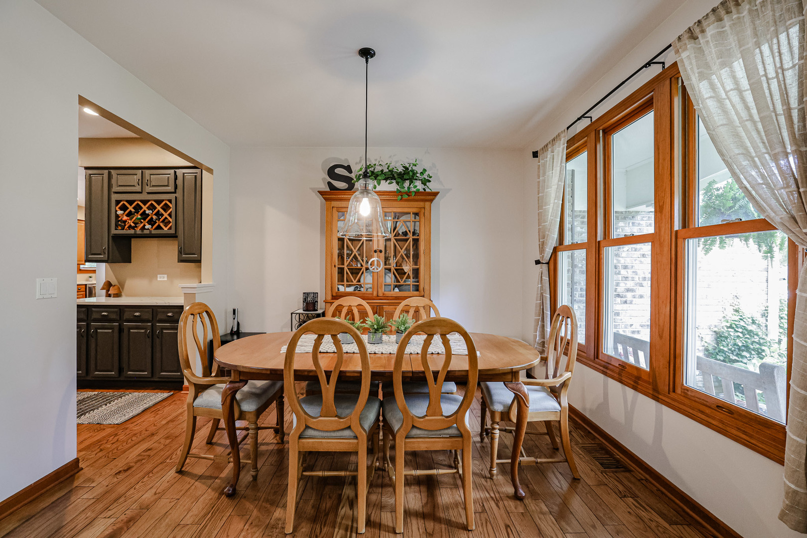 1205 Alexandra Boulevard, Crystal Lake, IL 60014
