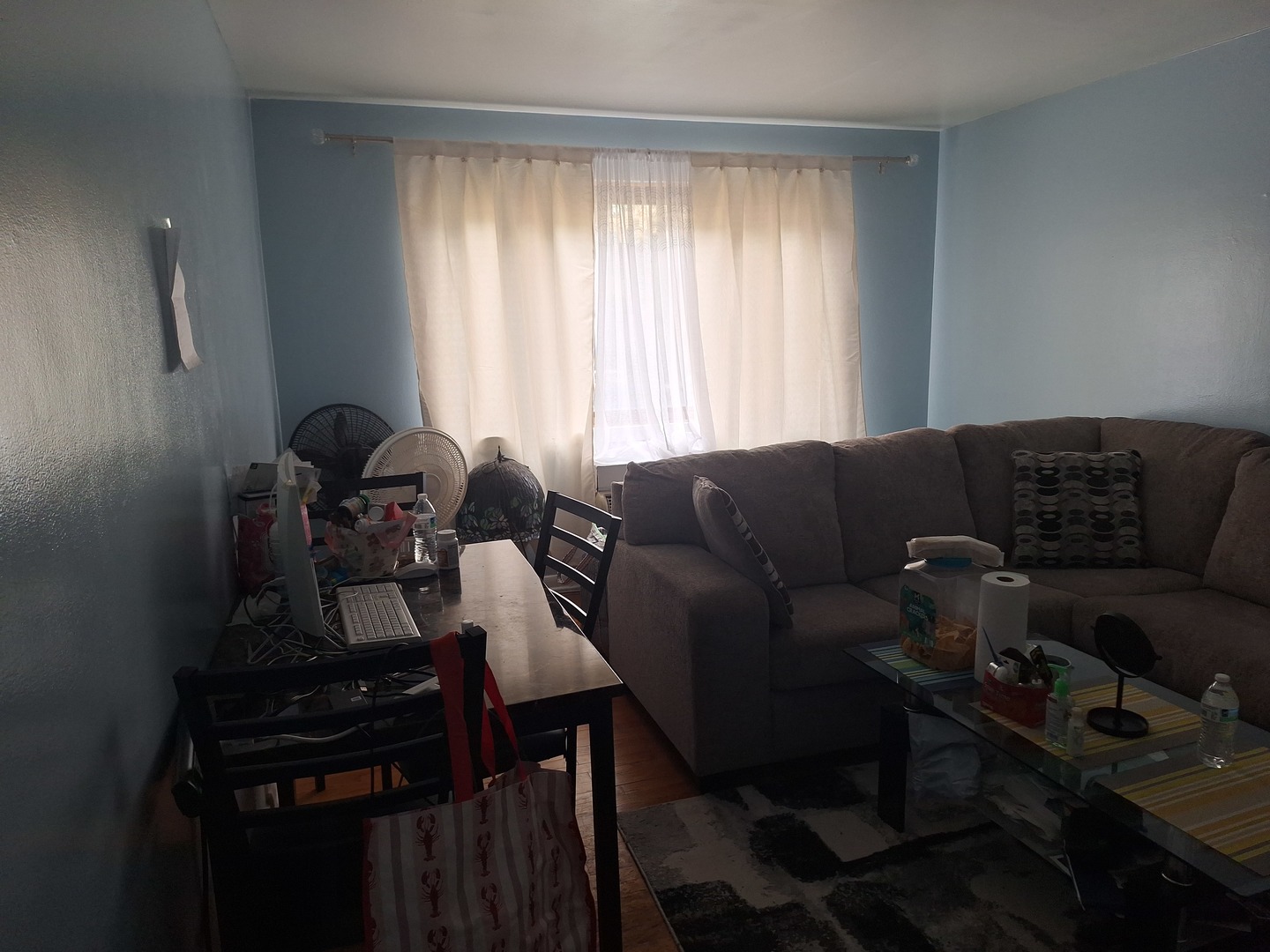 2038 W Jarvis Avenue #2D, Chicago, IL 60645