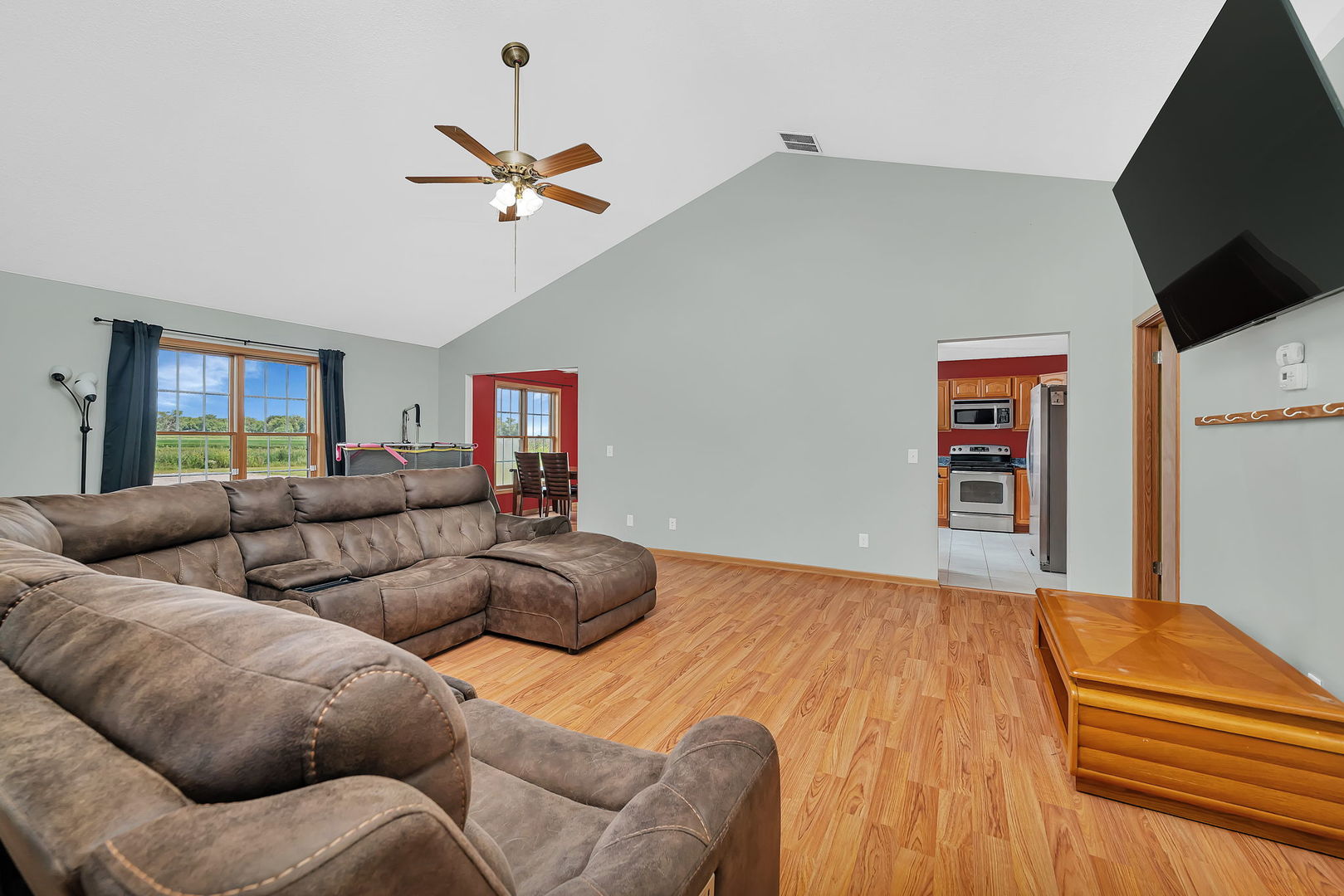 22954 McGuire Road, Wilmington, IL 60481
