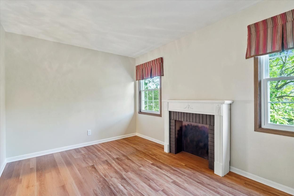 620 W 58th Street, Westmont, IL 60559