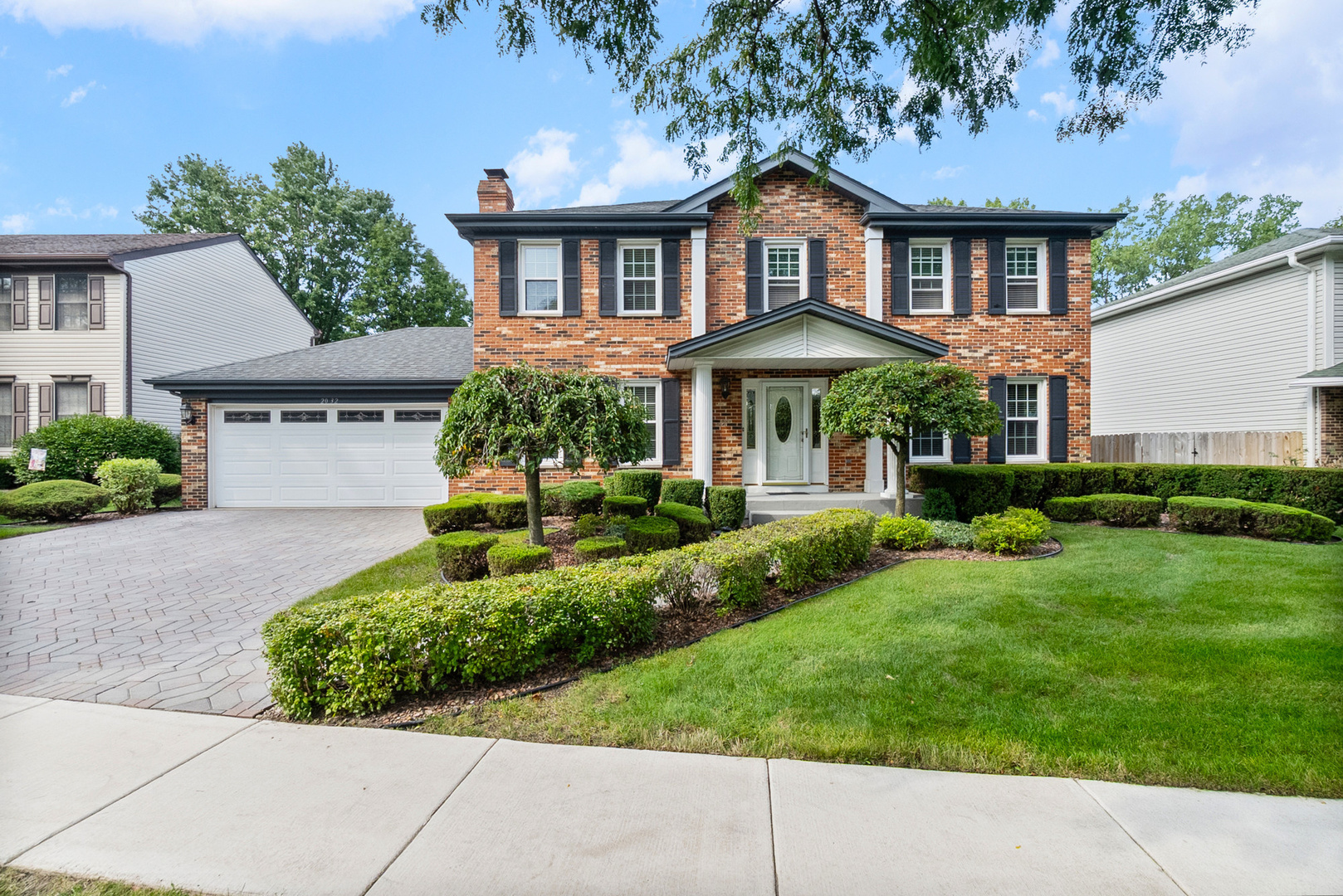 2032 Wheeler Street, Woodridge, IL 60517