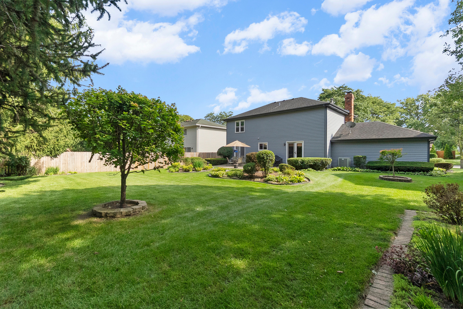 2032 Wheeler Street, Woodridge, IL 60517