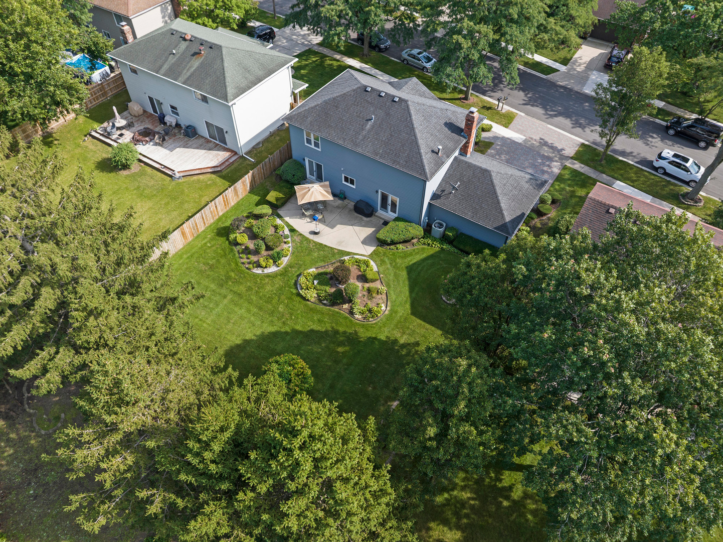 2032 Wheeler Street, Woodridge, IL 60517