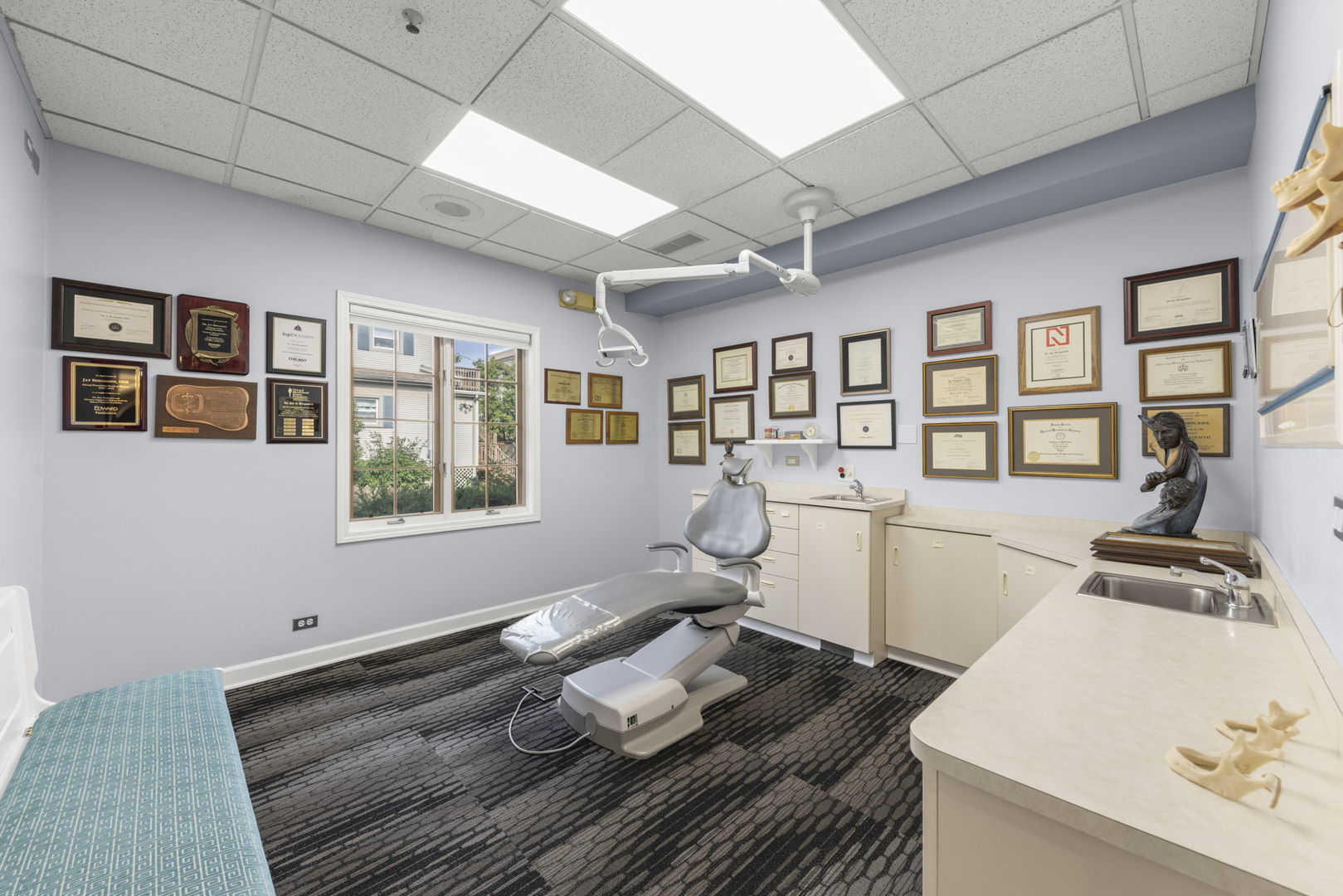 405 S Main Street, Naperville, IL 60540