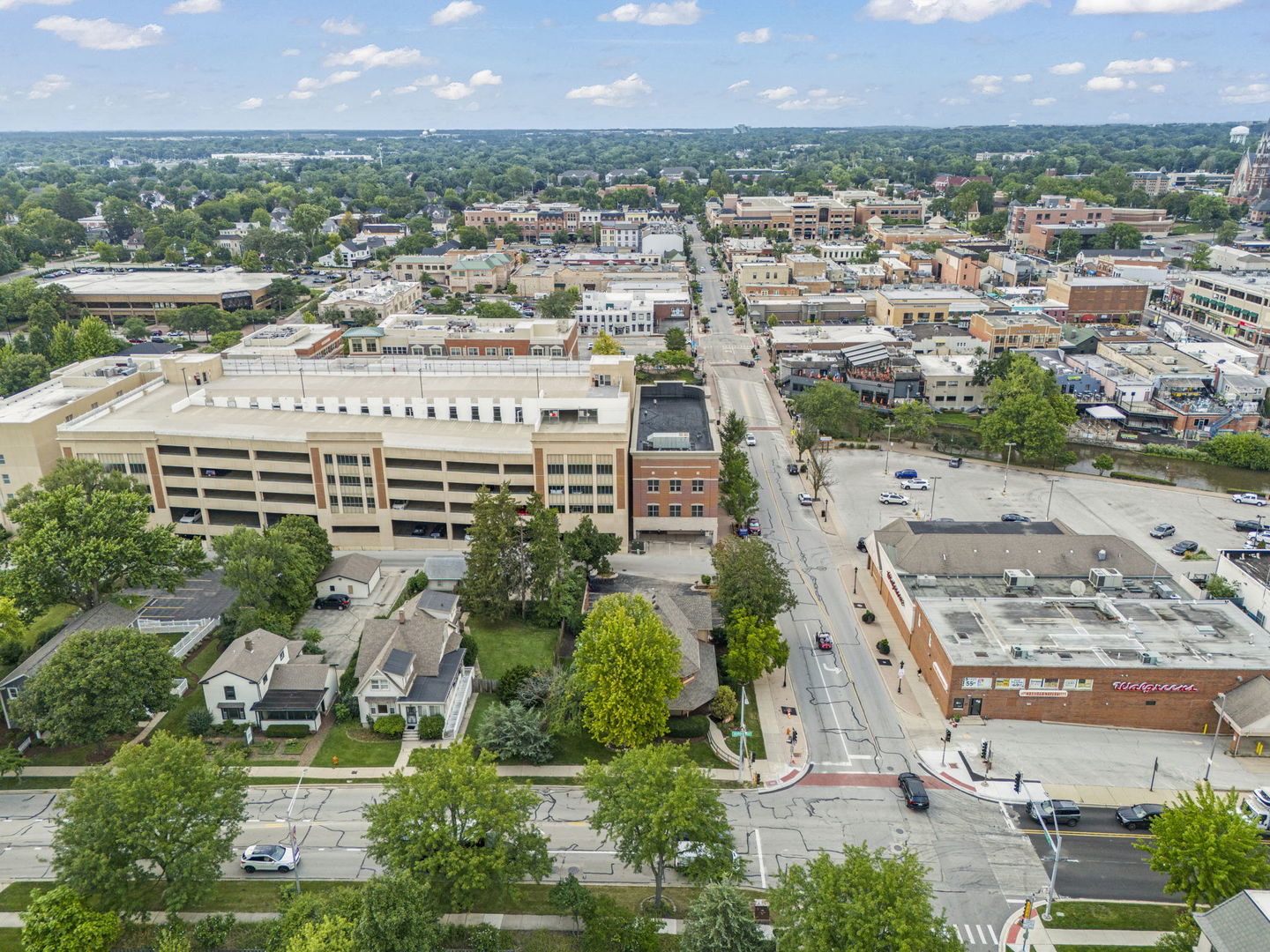 405 S Main Street, Naperville, IL 60540