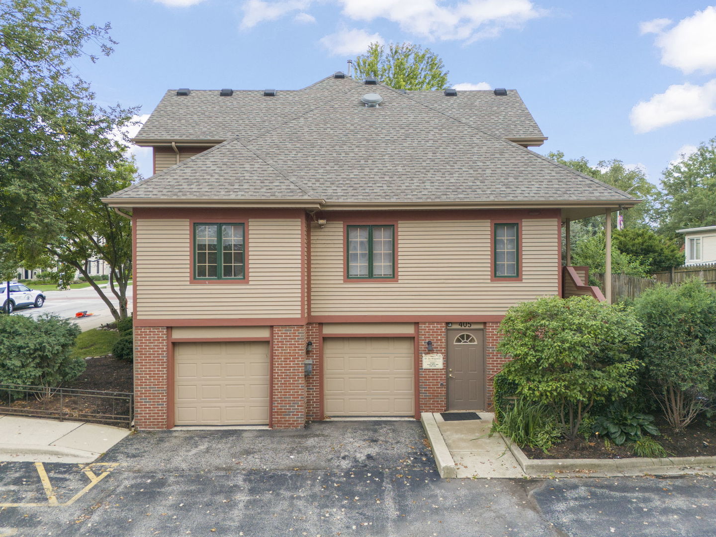 405 S Main Street, Naperville, IL 60540