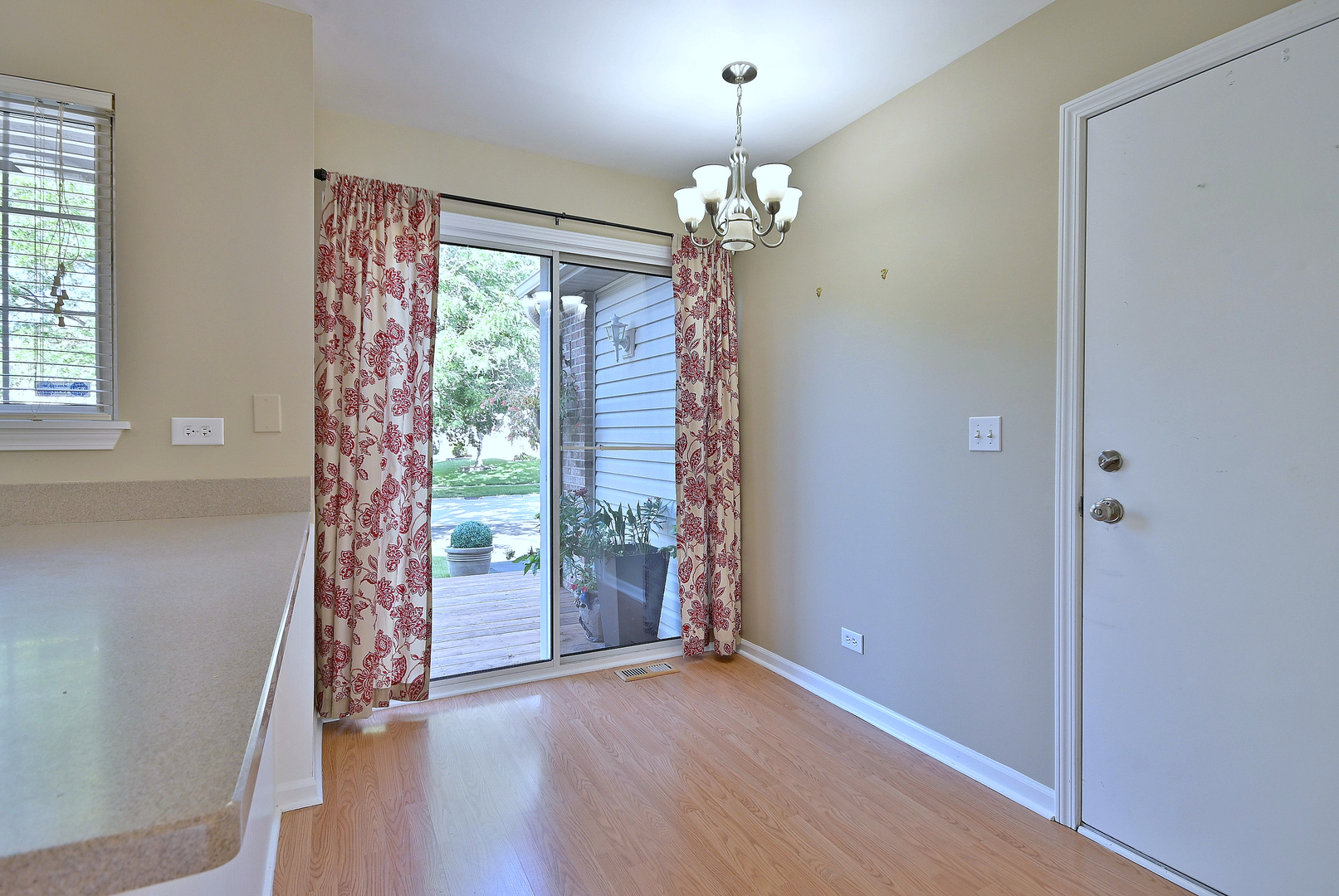 288 Picardy Lane, Bolingbrook, IL 60440