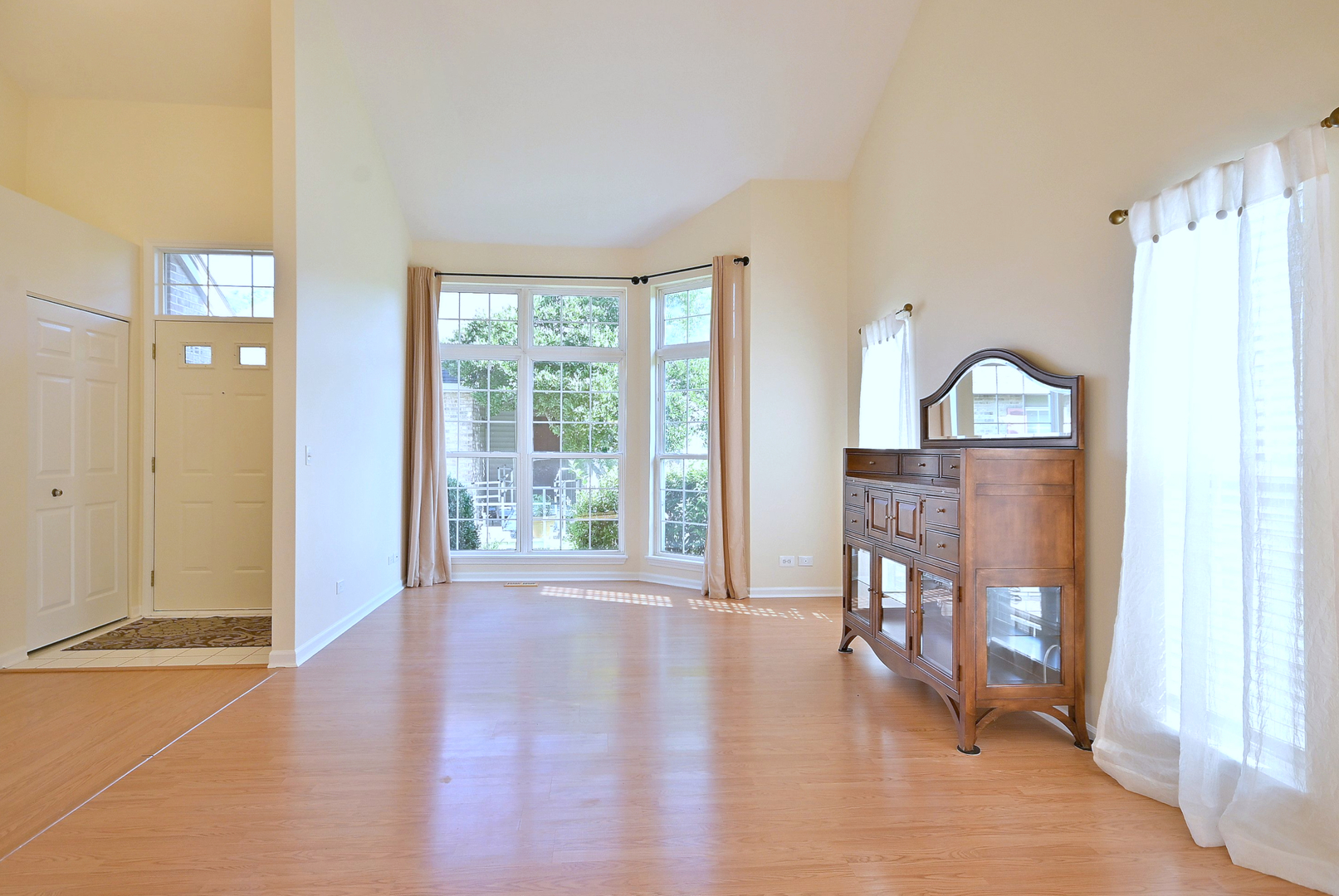 288 Picardy Lane, Bolingbrook, IL 60440