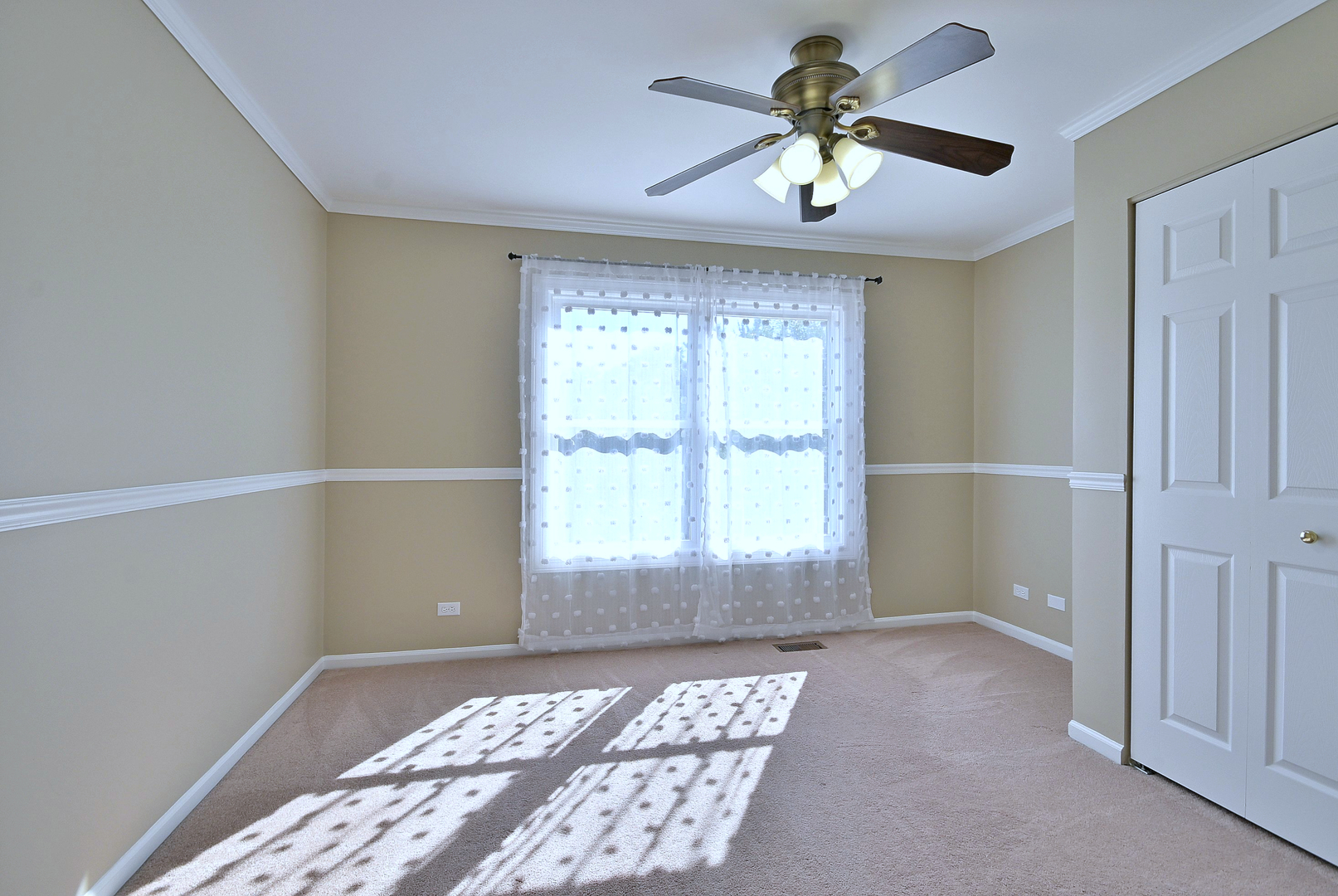 288 Picardy Lane, Bolingbrook, IL 60440