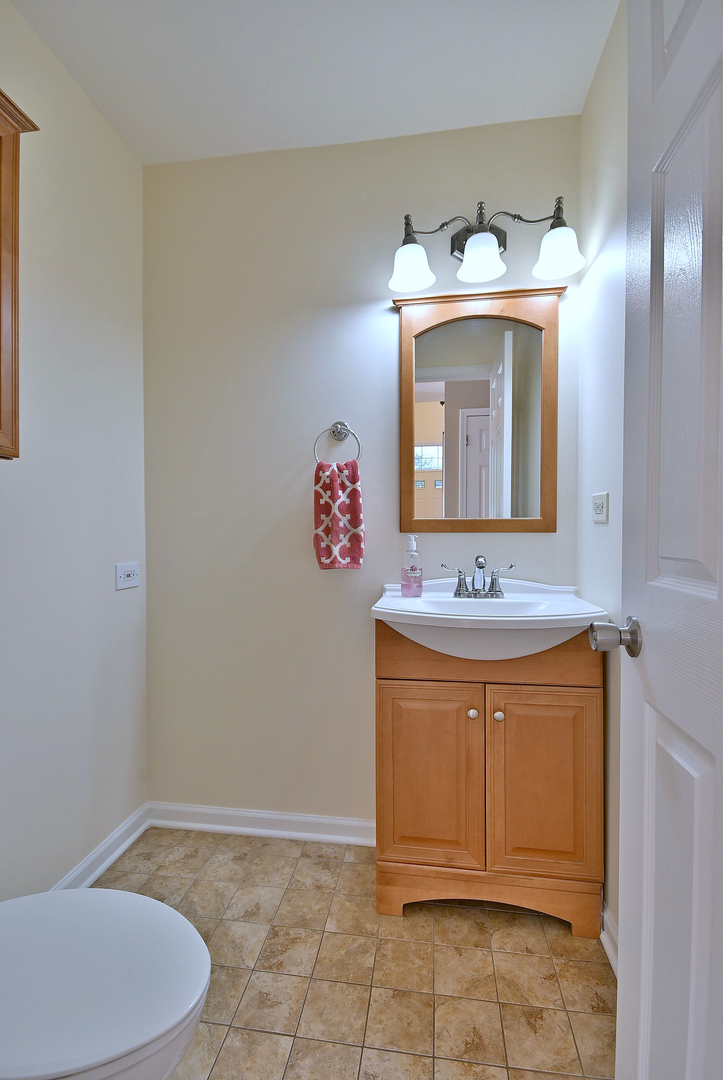 288 Picardy Lane, Bolingbrook, IL 60440
