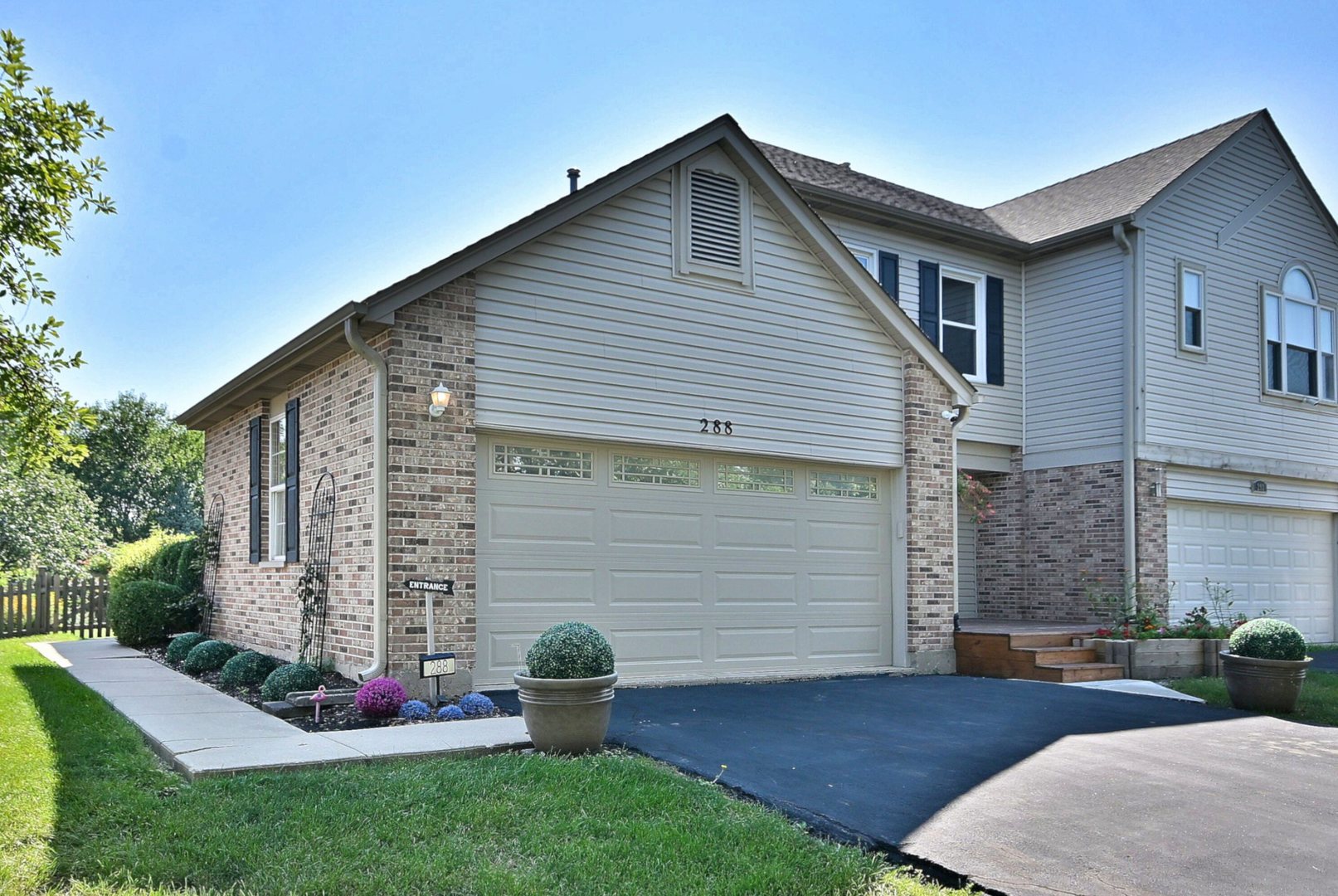 288 Picardy Lane, Bolingbrook, IL 60440