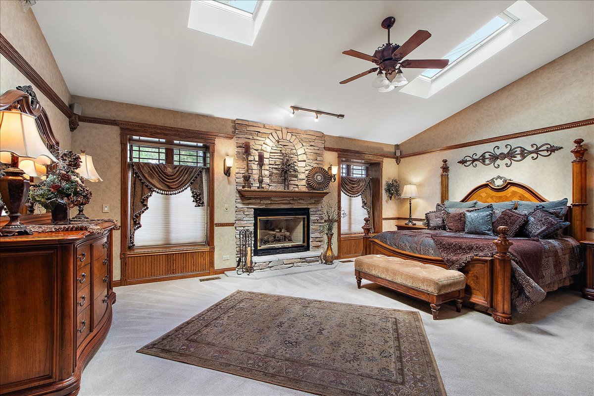 11109 S Normandy Avenue, Worth, IL 60482