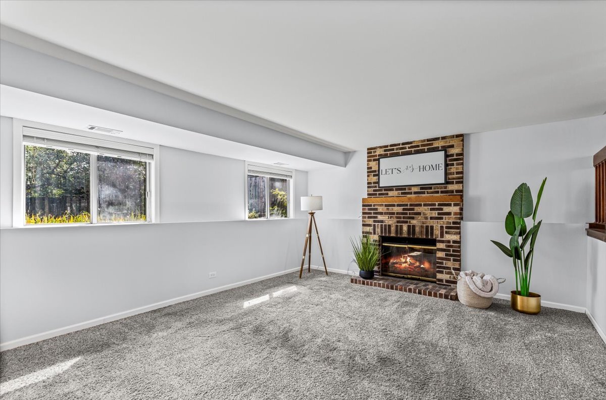 5155 Portage Lane, Gurnee, IL 60031