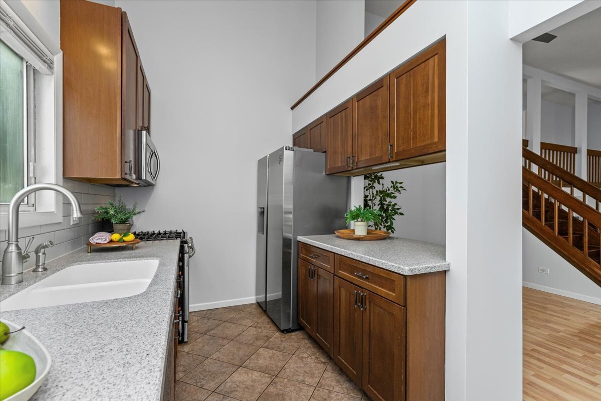 5155 Portage Lane, Gurnee, IL 60031