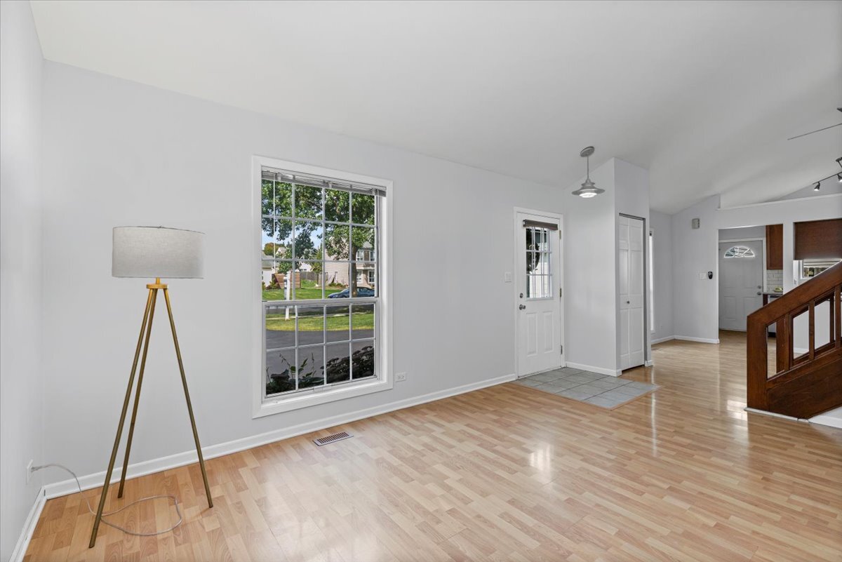 5155 Portage Lane, Gurnee, IL 60031