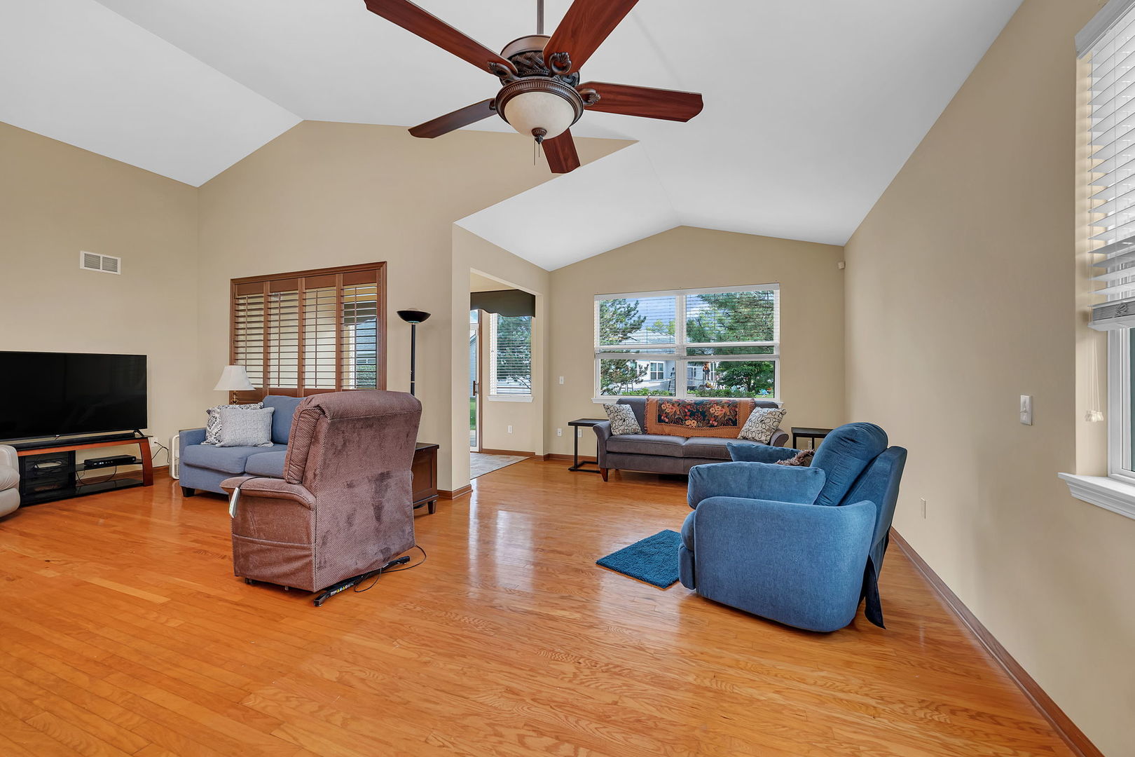 746 S Mecosta Lane, Romeoville, IL 60446