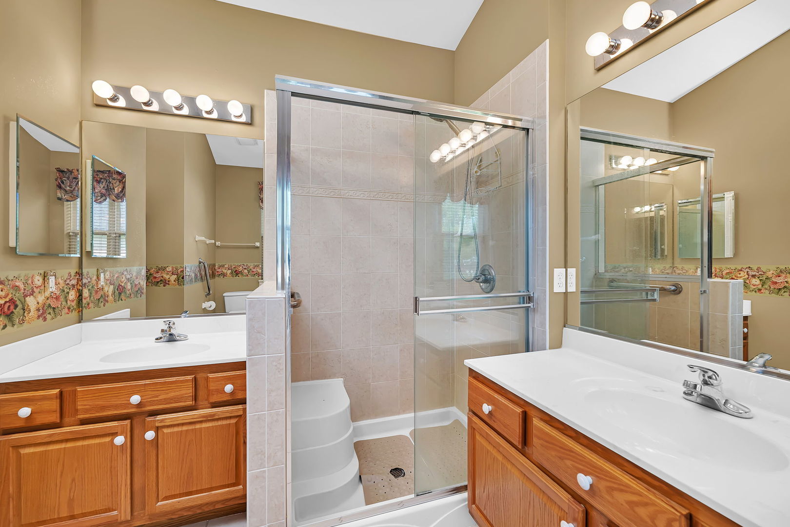 746 S Mecosta Lane, Romeoville, IL 60446