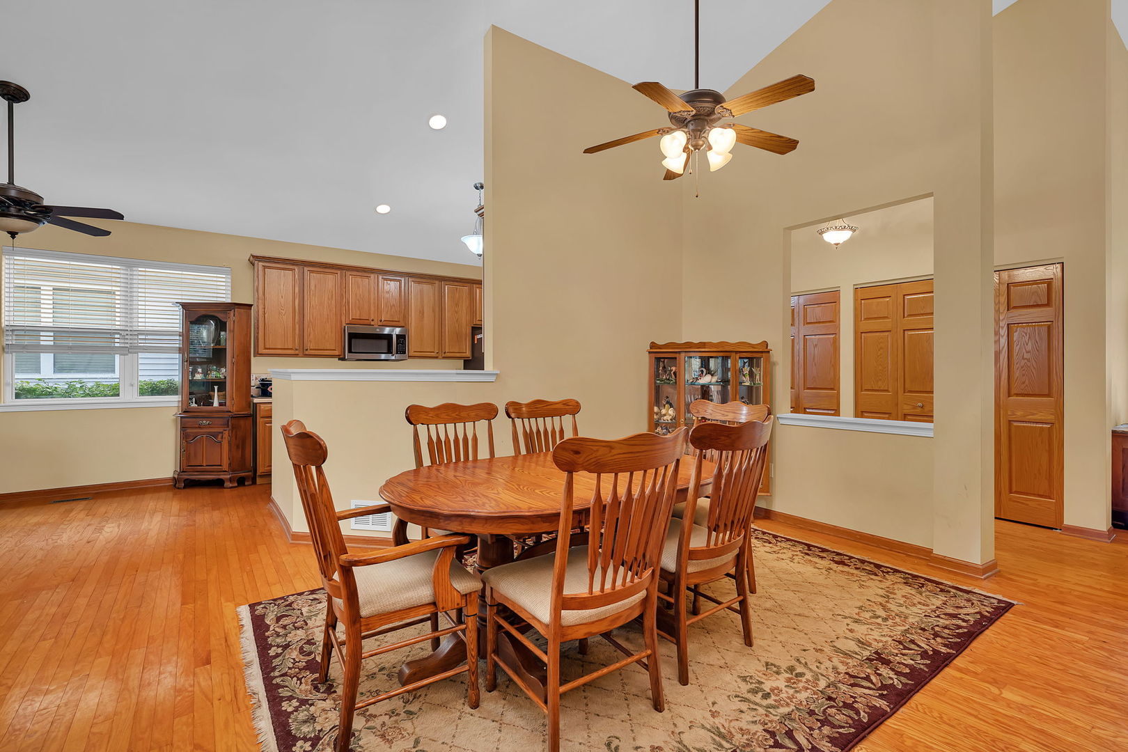746 S Mecosta Lane, Romeoville, IL 60446
