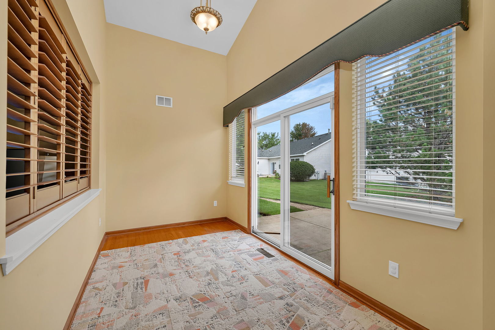 746 S Mecosta Lane, Romeoville, IL 60446